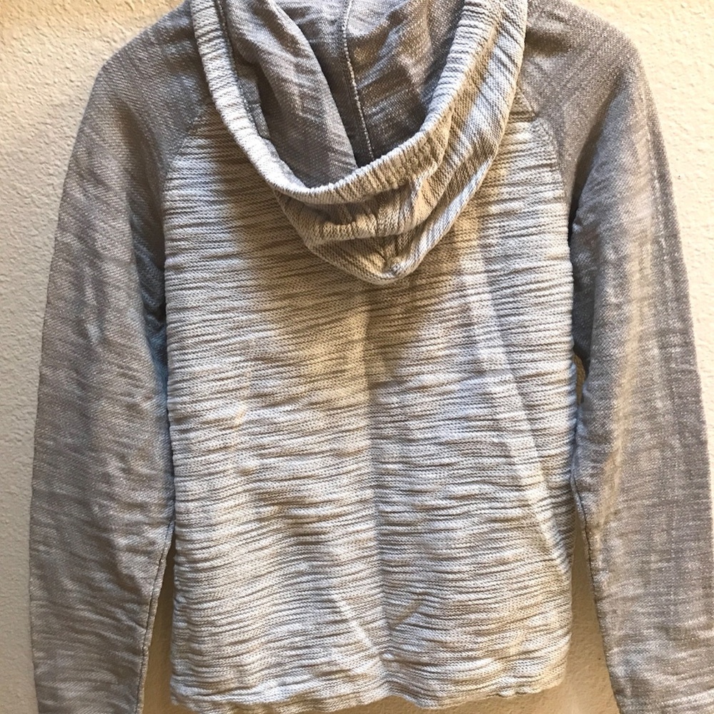 Free Planet Hoodie. Heather Grays.  Raglan Sleeve. Adult Small. NWOT. - Picture 6 of 12